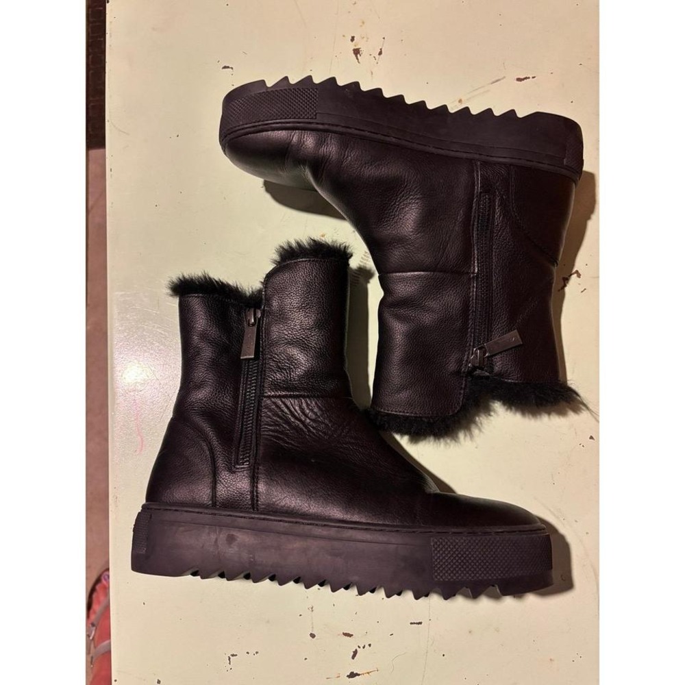 J/ Slides NYC‎ fleece lined Boots